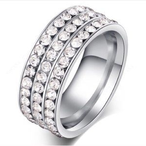NEW 925 Sterling Silver Diamond Ring